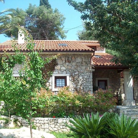 فيلا Stone House Retreat مالي لوشينغْ المظهر الخارجي الصورة