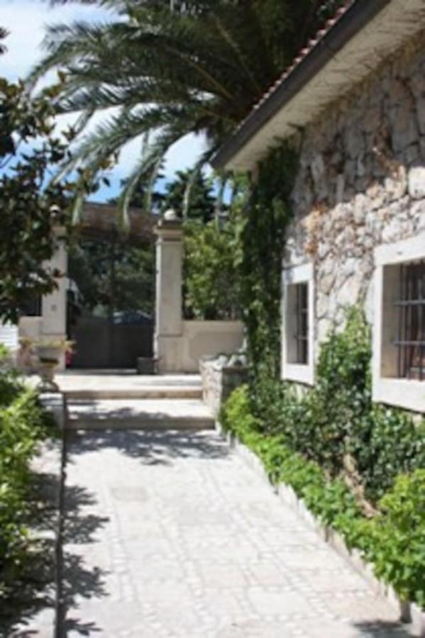 فيلا Stone House Retreat مالي لوشينغْ المظهر الخارجي الصورة