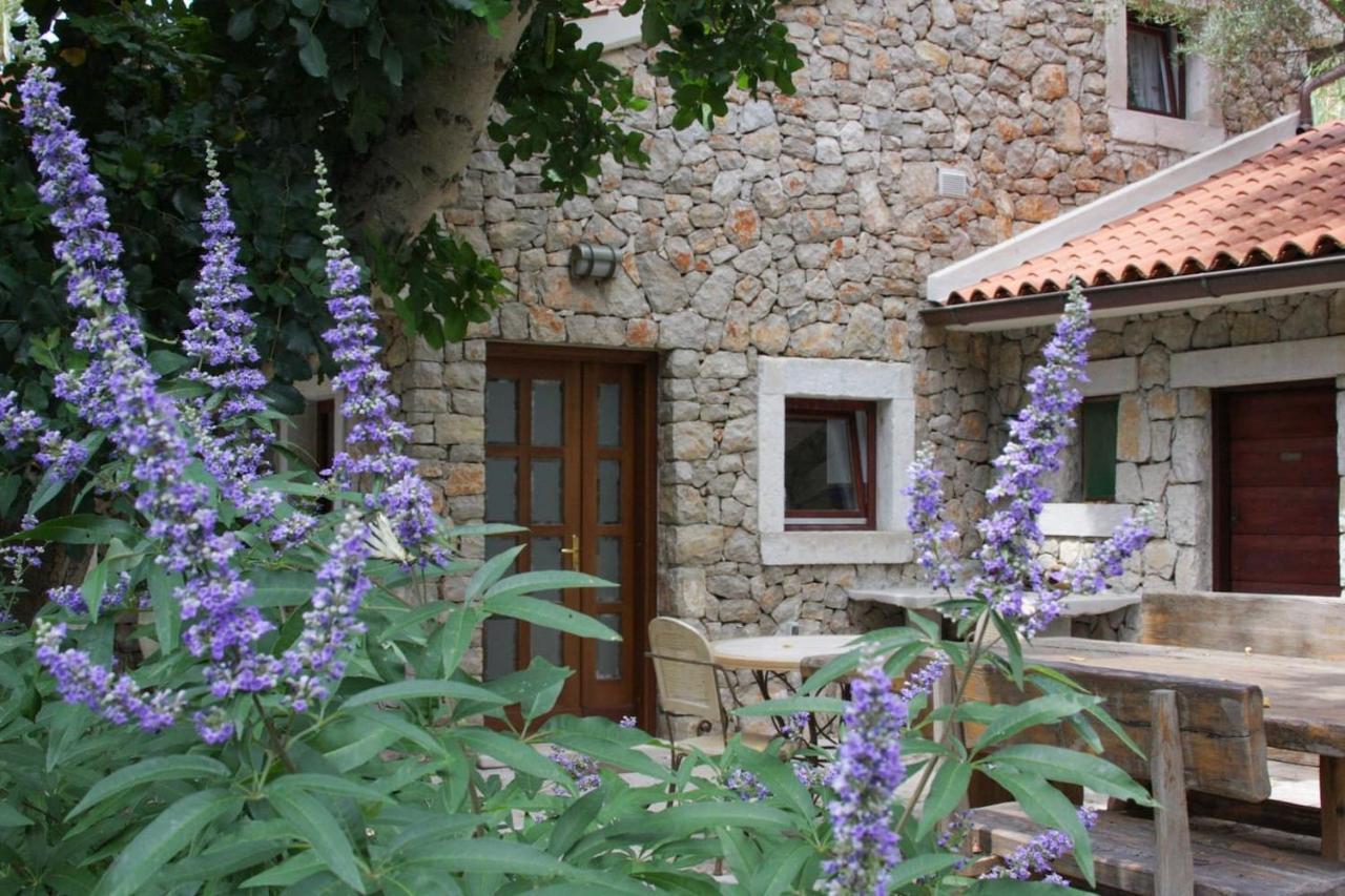 فيلا Stone House Retreat مالي لوشينغْ المظهر الخارجي الصورة